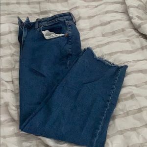 Straight Ankle Jeans